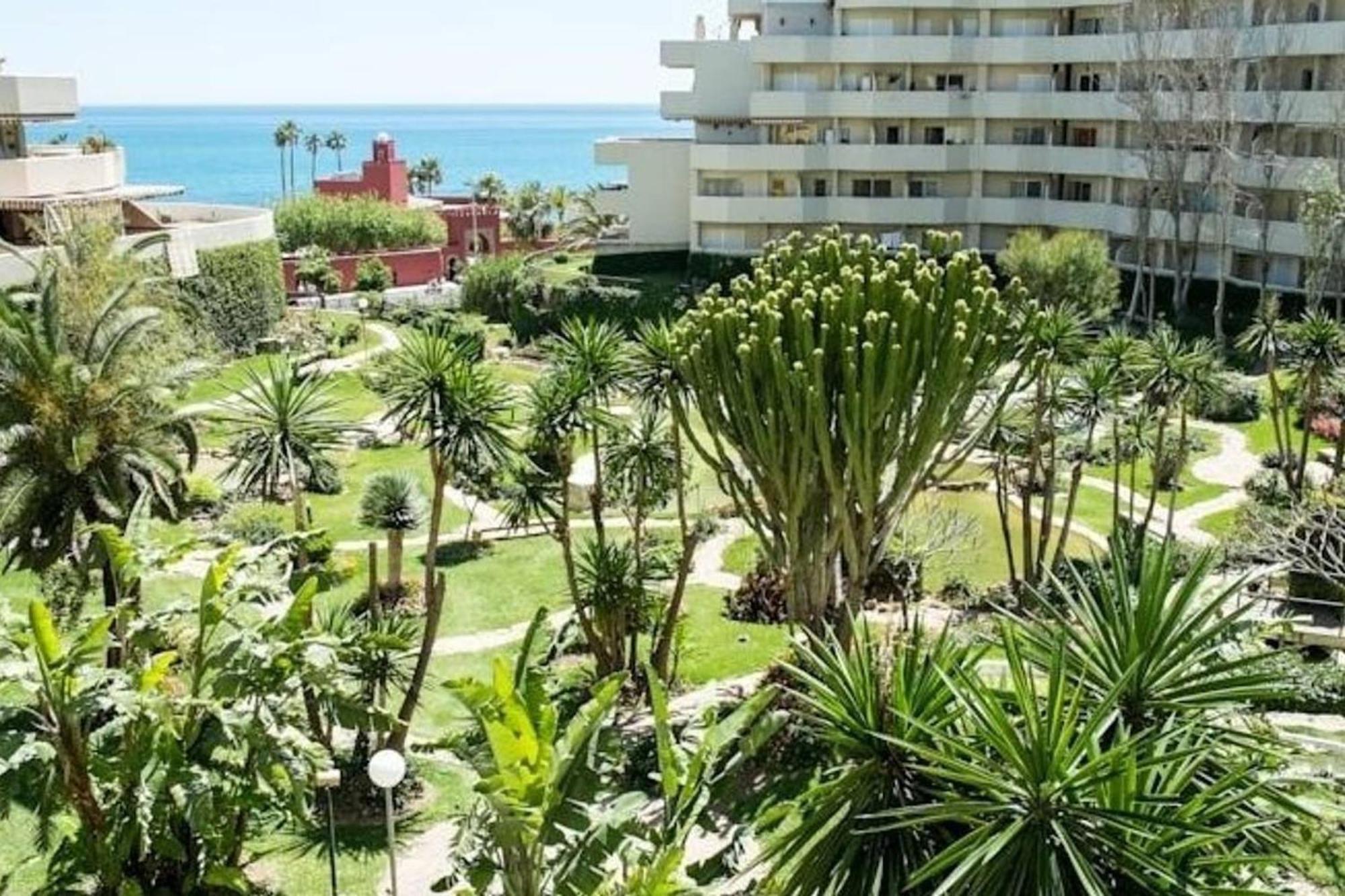 Large Side Sea View Benalbeach Apartamento