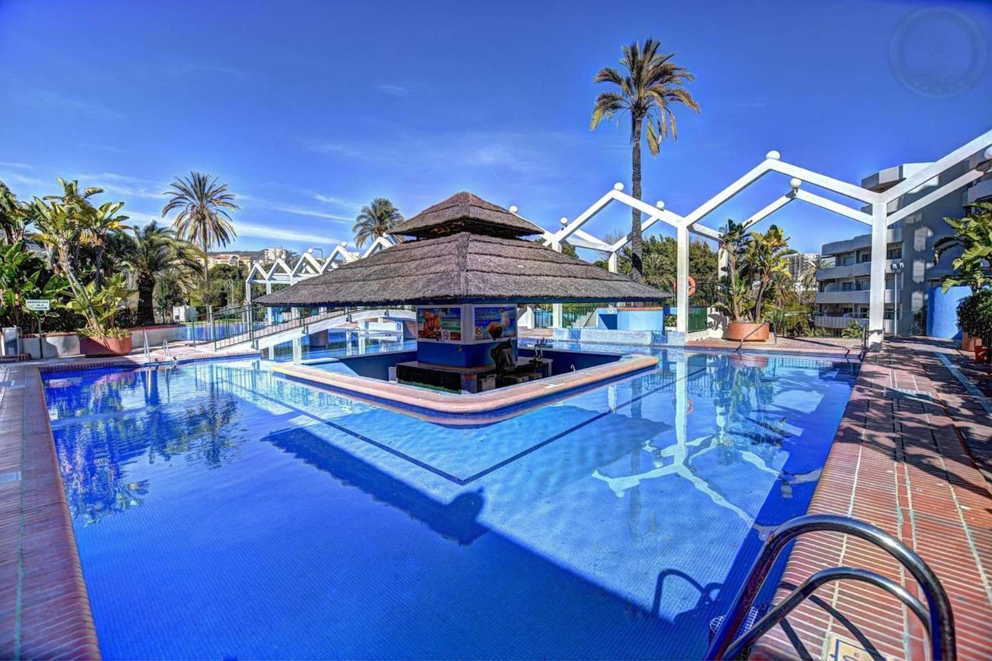 Large Side Sea View Benalbeach Apartment Benalmádena